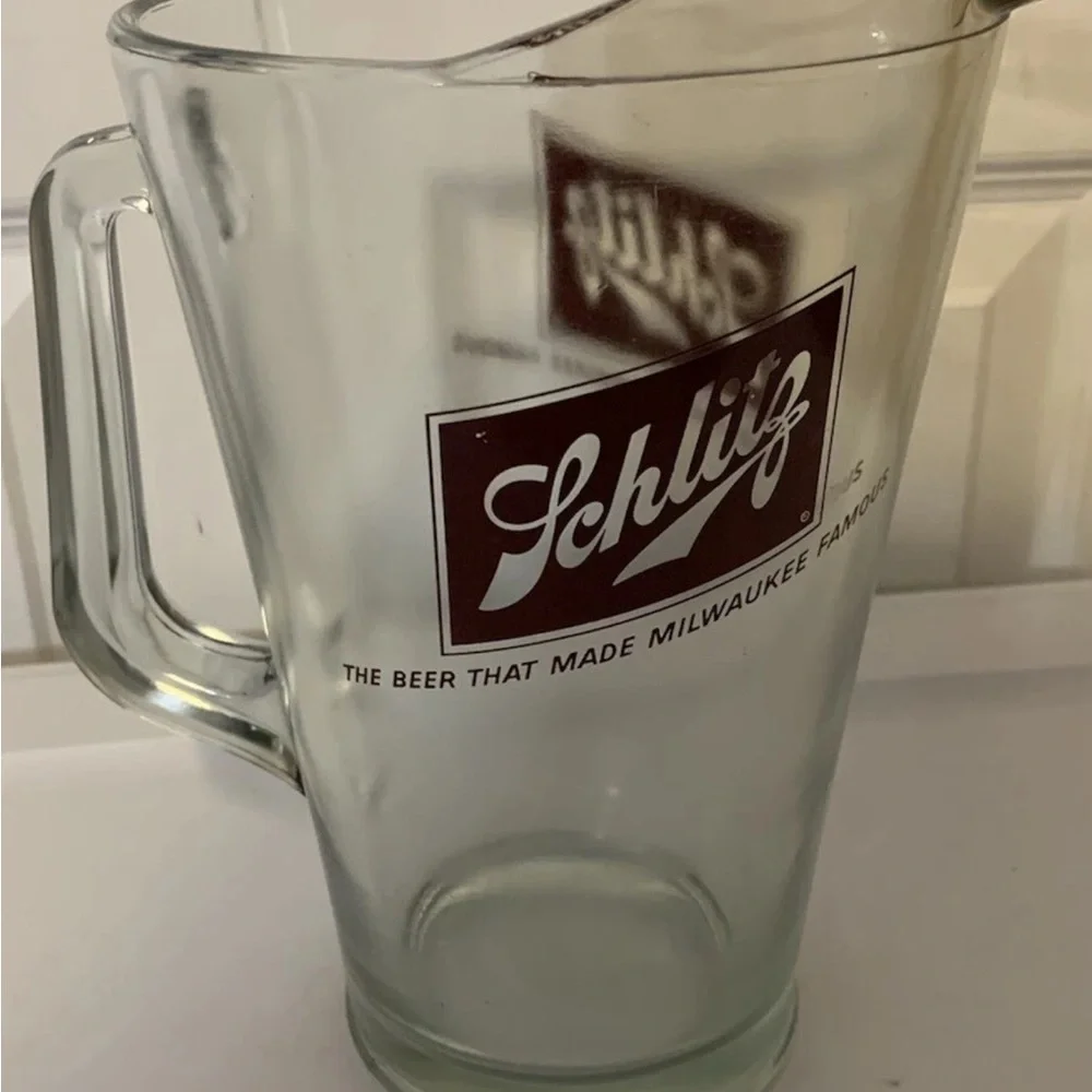 Vtg Schlitz Glass Beer Pitcher‎ - Clear the beer that made Milwaukee famous